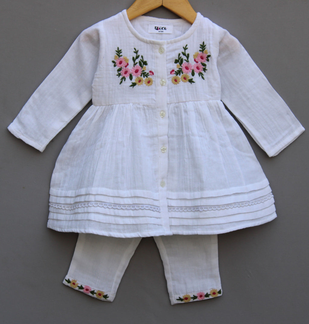 🌸 Baby Girls White Cotton Embroidered Co-Ord Set (Top & Pants)